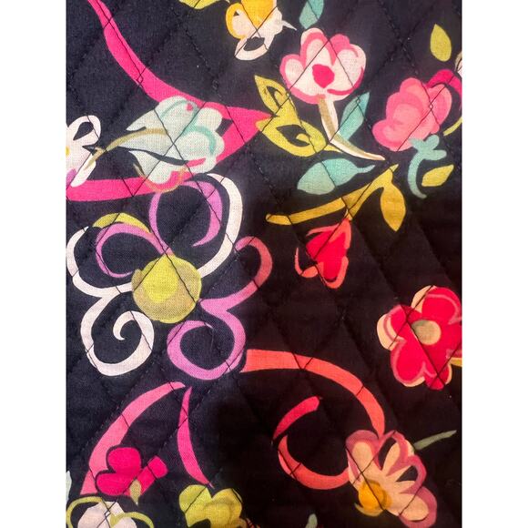 VERA BRADLEY QUILTED BLUE AND WHITE DAISY RIBBON LARGE TRAVEL TOTE BAG - Picture 7 of 11